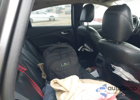 2015 Dodge Dart Limited z USA, uszkodzony, nr VIN 1C3CDFCB6FD117430